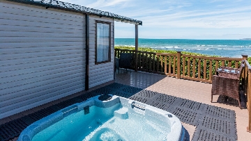 static caravans with hot tubs devon