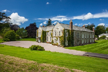 large holiday cottage in England